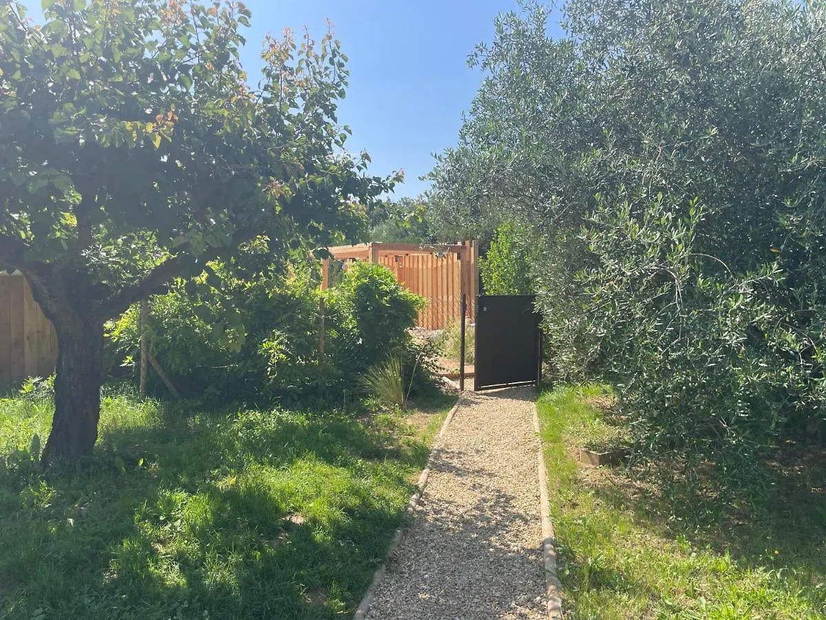 Holiday home Sous Les Etoiles En Provence, Gite Les Grands Chenes Villa Lurs
